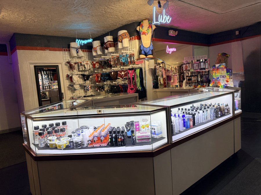 Lubricants display counter